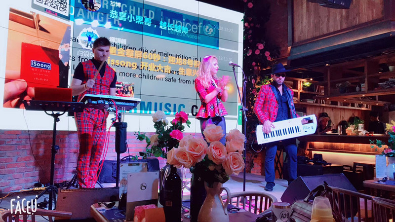 缺少液晶拼接屏產品，世界杯的每個精彩瞬間如何展示